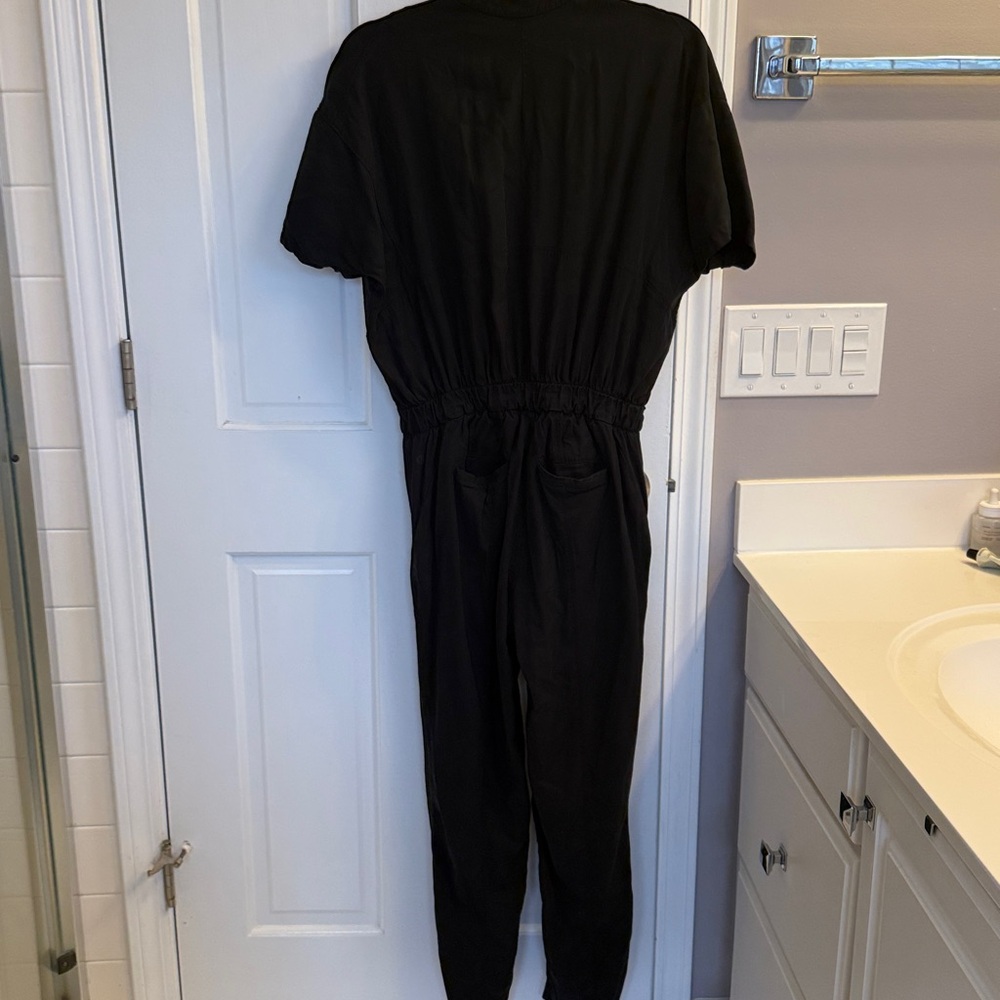 Lululemon Perfectly Poised Jumpsuit Black Short Sleeve Pockets Button Front - Picture 7 of 9